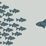 Comprar cuando todos venden representado con un pez nadando contra la corriente